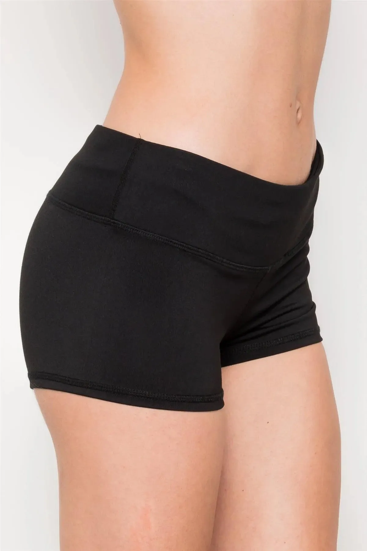 Black Mid Rise Stretchy Sport Short / 2-2-2