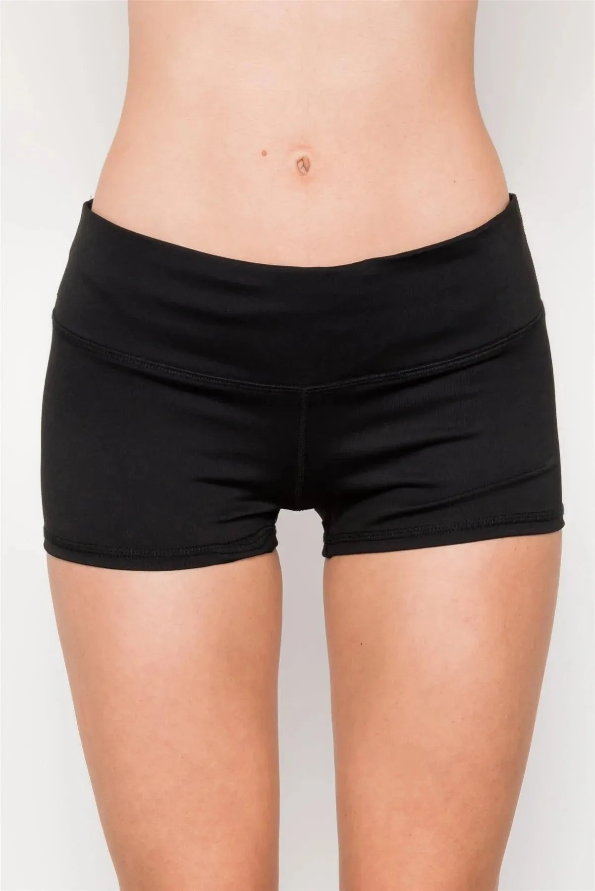 Black Mid Rise Stretchy Sport Short / 2-2-2